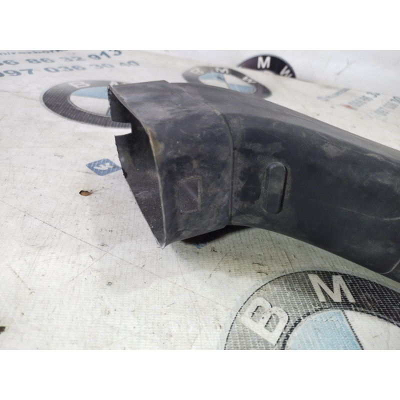 Воздухозаборник (впускная система) BMW 5-series F10 2013 N63B44 13717624030