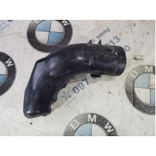 Патрубок воздушного фильтра