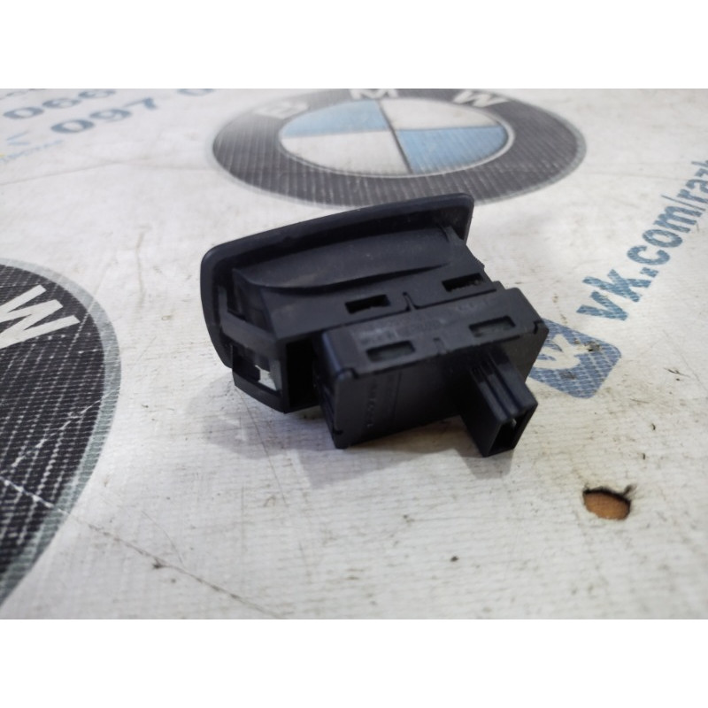 Кнопка стеклоподъемника (электрика / кнопки) BMW 3-series E90 2006 N46B20 61 31 6 935 534