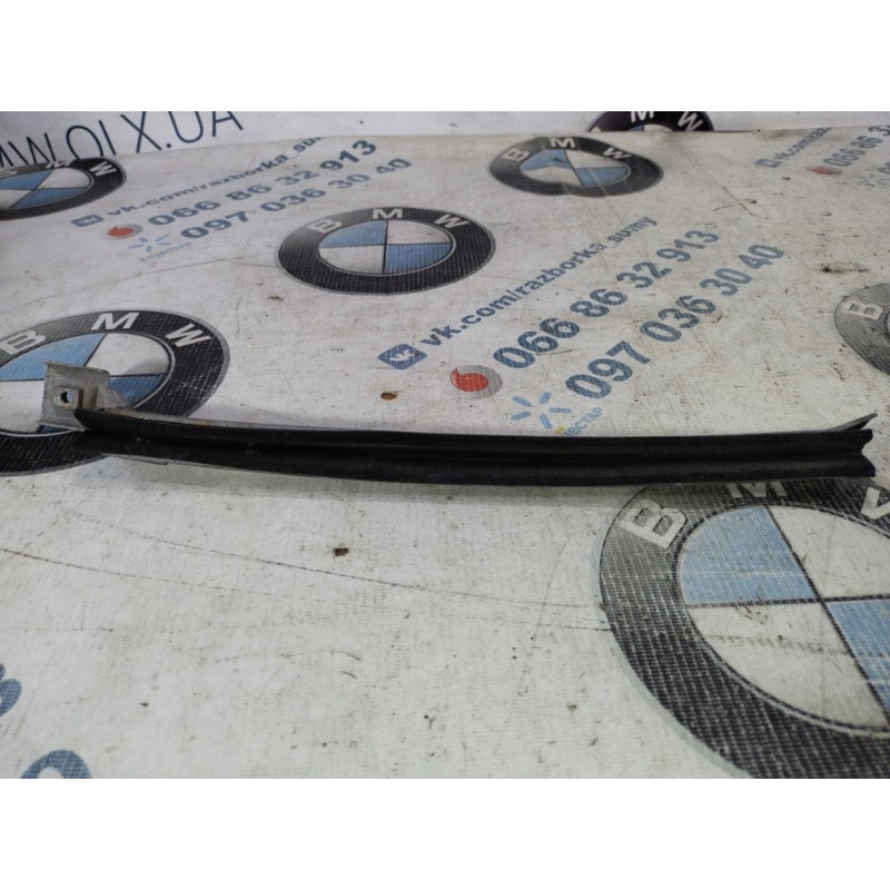 Направляющая стекла двери (кузов и элементы) BMW 7-series E32 1990 M70b50 51328127501