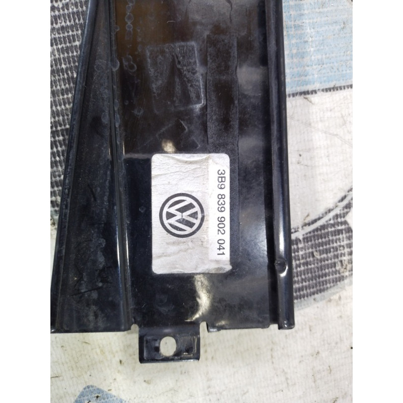 Бічна накладка двері (кузов і елементи) Volkswagen Passat B5 2003 1.9 TDI 3b9839902041