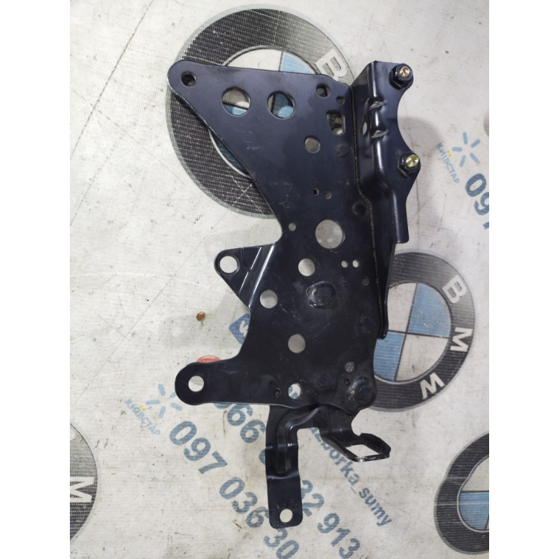 Кронштейн сидения (салон) BMW X5 E53 2003 M62B44 52208258744