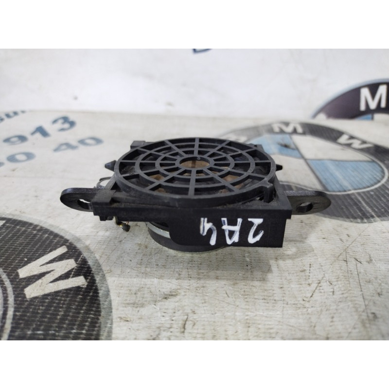 Динамик (электрика) AUDI A4 B6 2.4BDV 8e0035411c