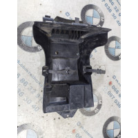 Лоток багажника