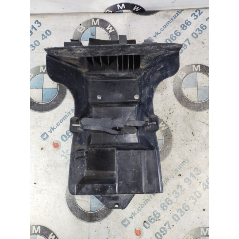 Лоток багажника (салон) Volkswagen Passat B5 2003 1.9 TDI 3b9867705