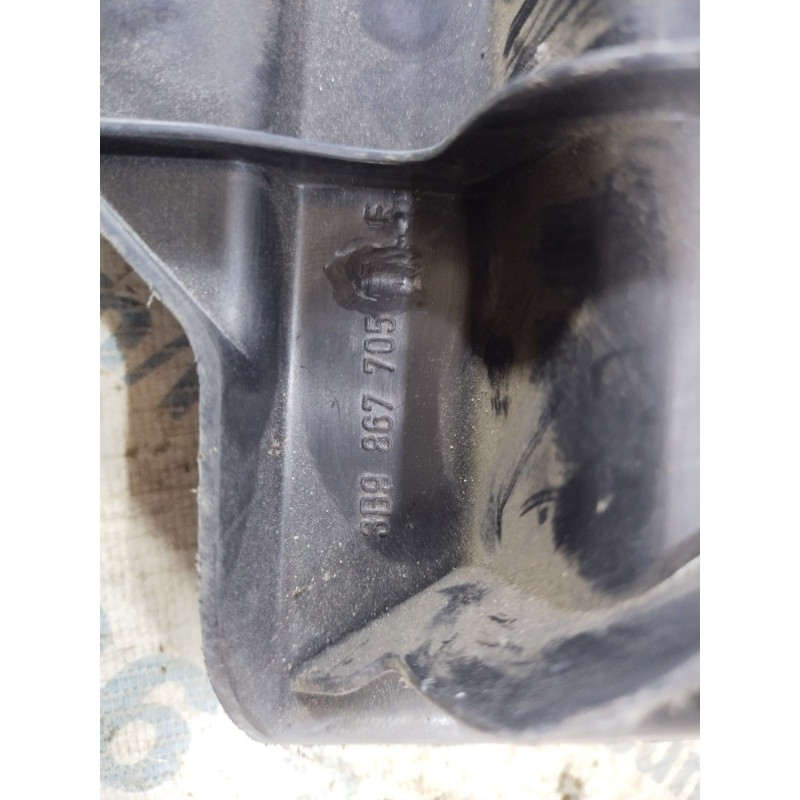 Лоток багажника (салон) Volkswagen Passat B5 2003 1.9 TDI 3b9867705