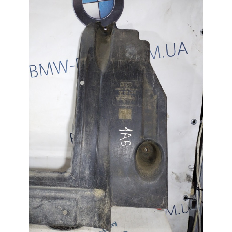 Защита (кузов и элементы) AUDI A6 C5 2001 2.5 AKE 4b0825215b