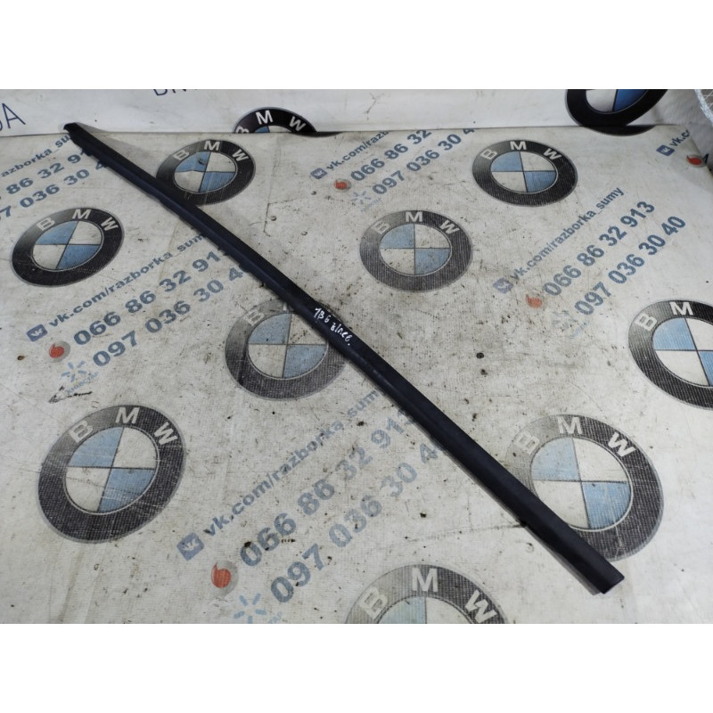 Молдинг двери внешний (кузов и элементы) Volkswagen Passat B6 2008 2.0 BKP