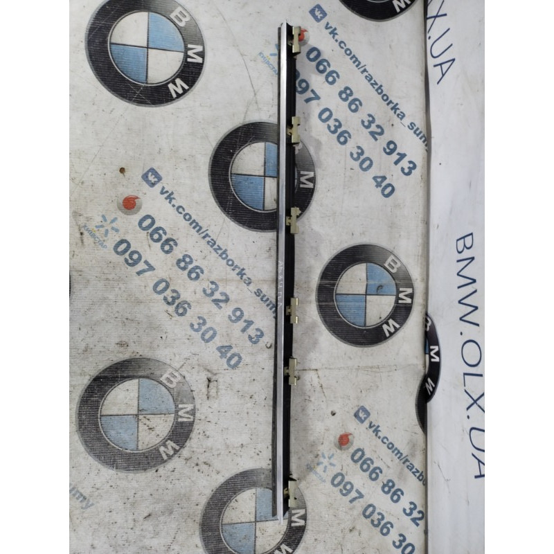 Молдинг стекла внутренний (наружные элементы кузова) BMW 5-series E34 1994 M50B25 51218102823