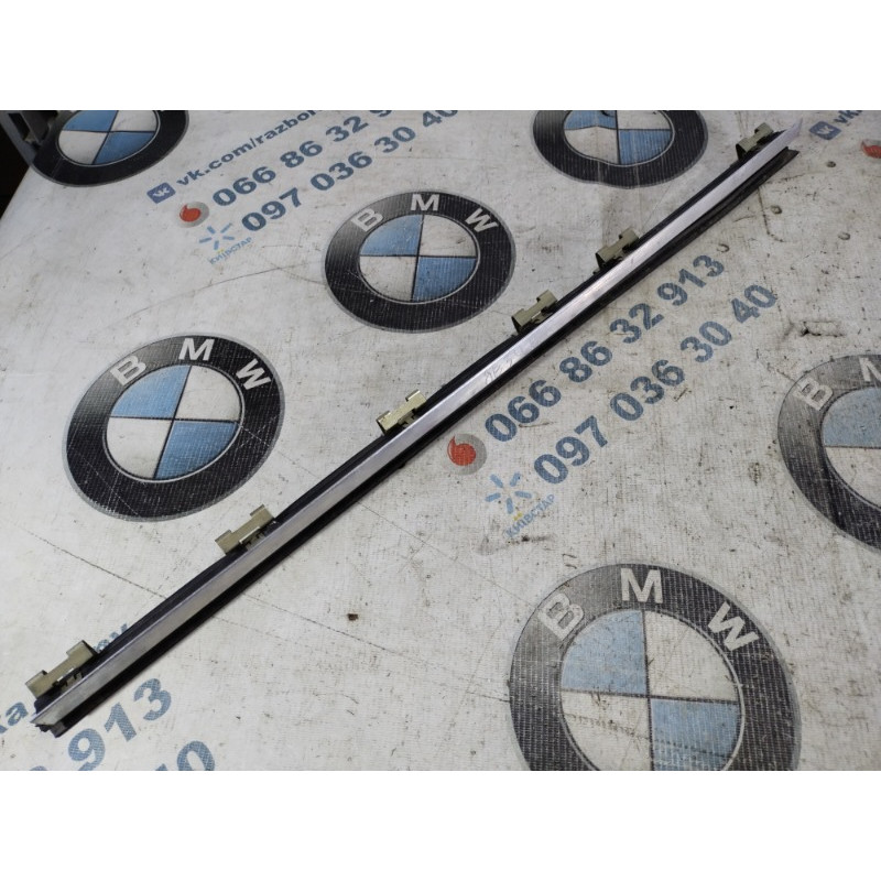Молдинг стекла внутренний (наружные элементы кузова) BMW 5-series E34 1994 M50B25 51218102823