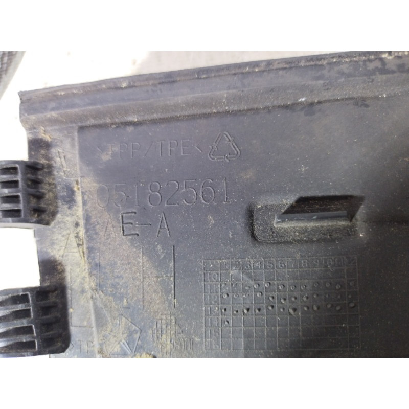 Молдинг лобового стекла (кузов и элементы) Jeep Compass MK49 2014 2.4 05182561AE