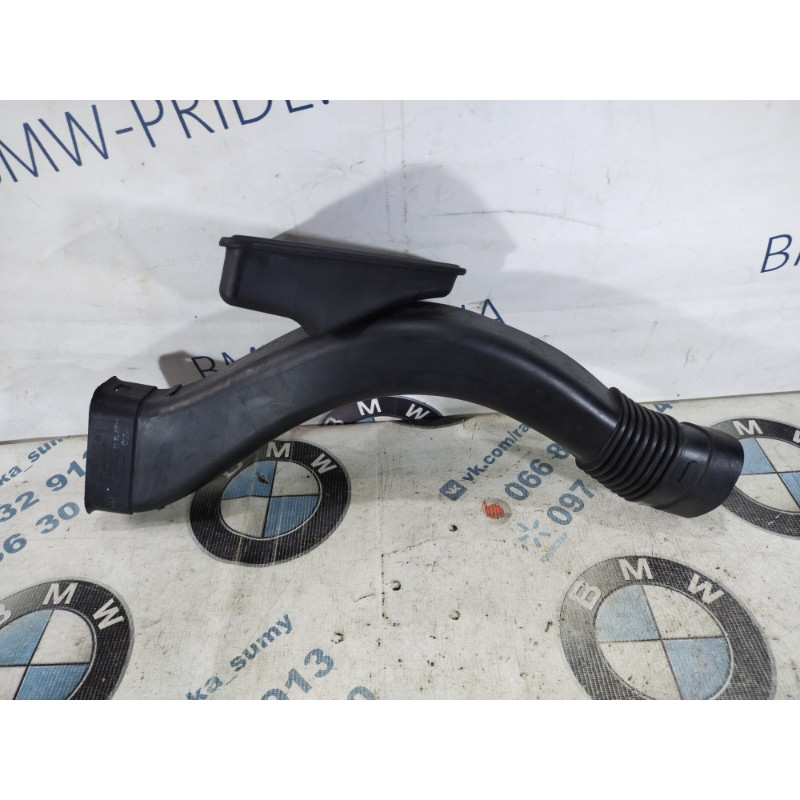 Патрубок воздушного фильтра (впускная система) BMW 5-series F10 2011 N63B44 13717577472