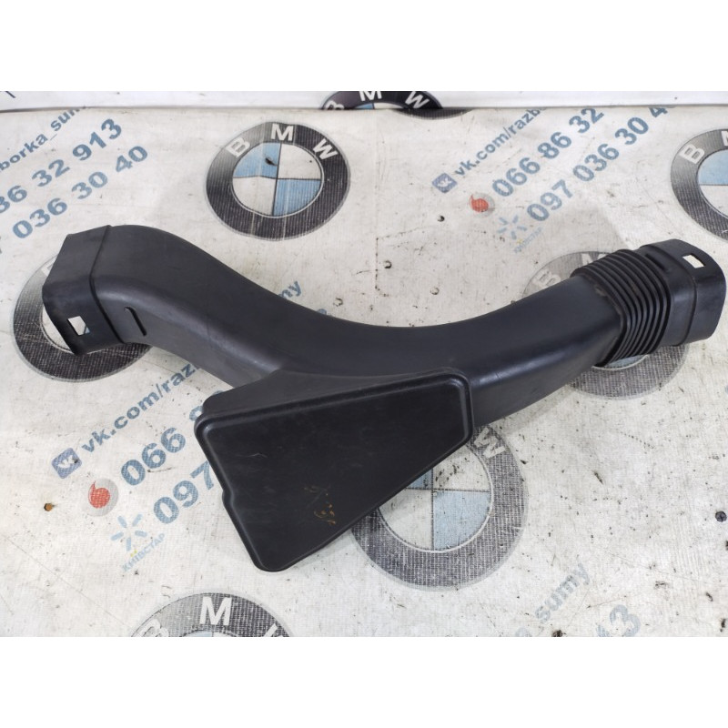 Патрубок воздушного фильтра (впускная система) BMW 5-series F10 2011 N63B44 13717577472