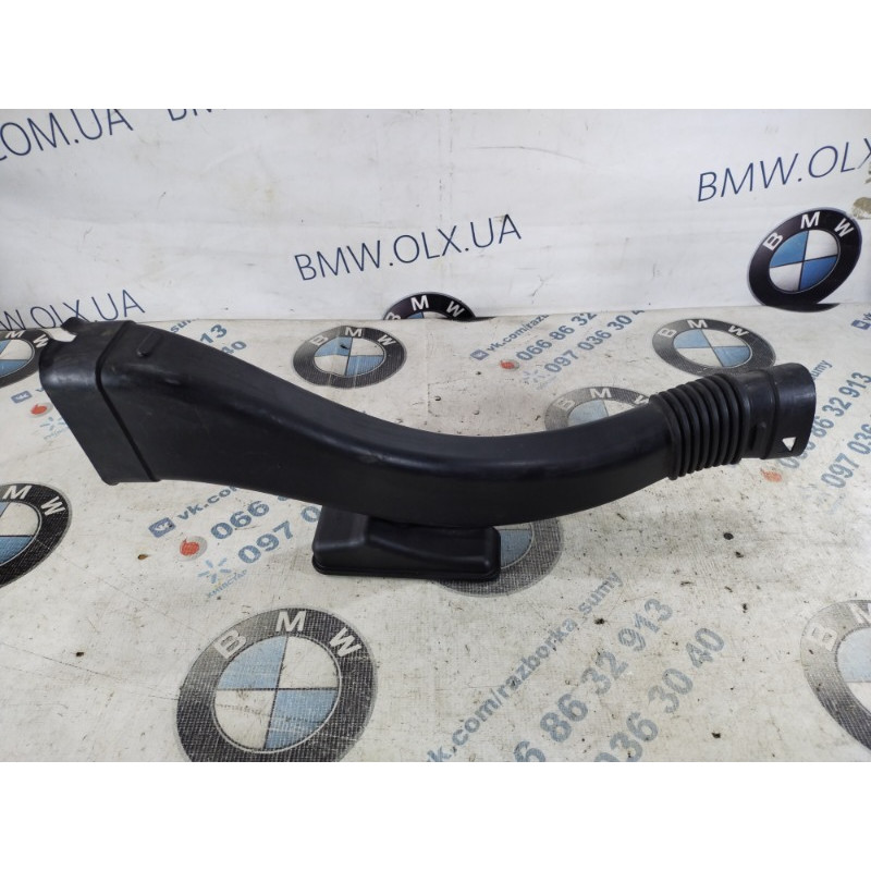 Патрубок воздушного фильтра (впускная система) BMW 5-series F10 2011 N63B44 13717577472