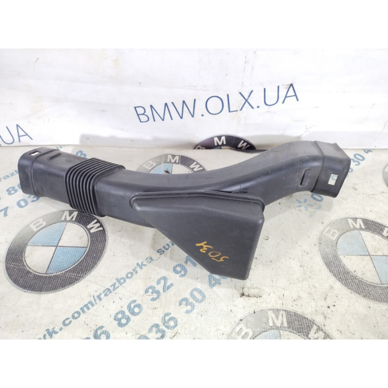 Патрубок воздушного фильтра (впускная система) BMW 5-series F10 2011 N63B44 13717577473