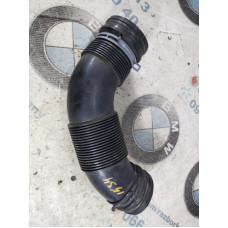 Патрубок воздушного фильтра