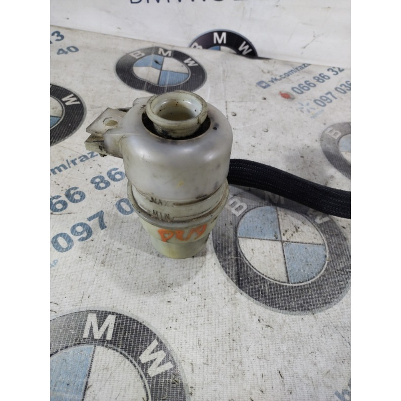 Бачок гидроусилителя (рулевое управление) Jeep Compass MK49 2014 2.4 05105338ab