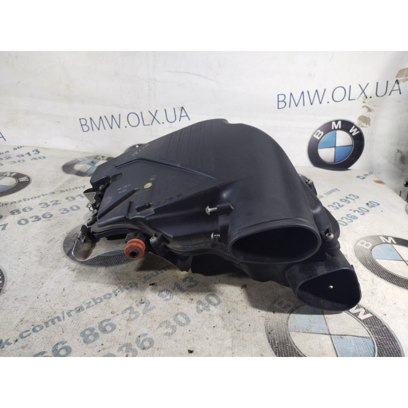 Корпус воздушного фильтра (впускная система) BMW 5-series F10 2011 N63B44 13717577467