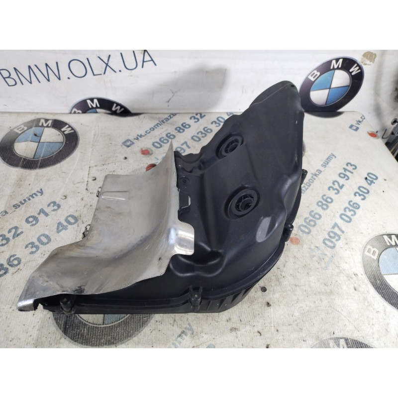 Корпус воздушного фильтра (впускная система) BMW 5-series F10 2011 N63B44 13717577467