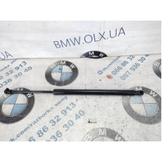 Амортизатор багажника