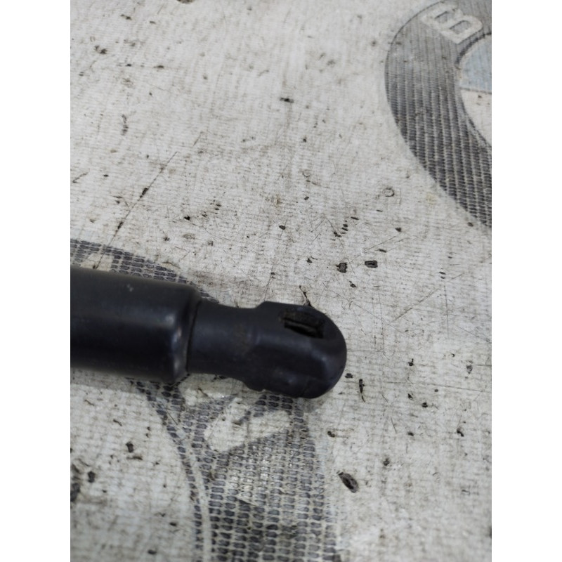 Амортизатор багажника (кузов и элементы) Jeep Compass MP 2018 2.4 68250005ac