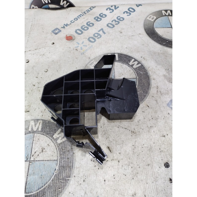 Кронштейн торпедо (салон) Volkswagen Passat B8 2016 1.8 561857890