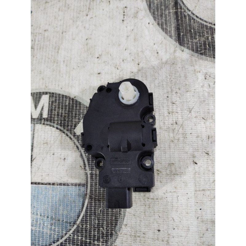 Привод заслонки отопителя (отопление и кондиционирование) BMW 5-series F10 2011 N63B44 9749006