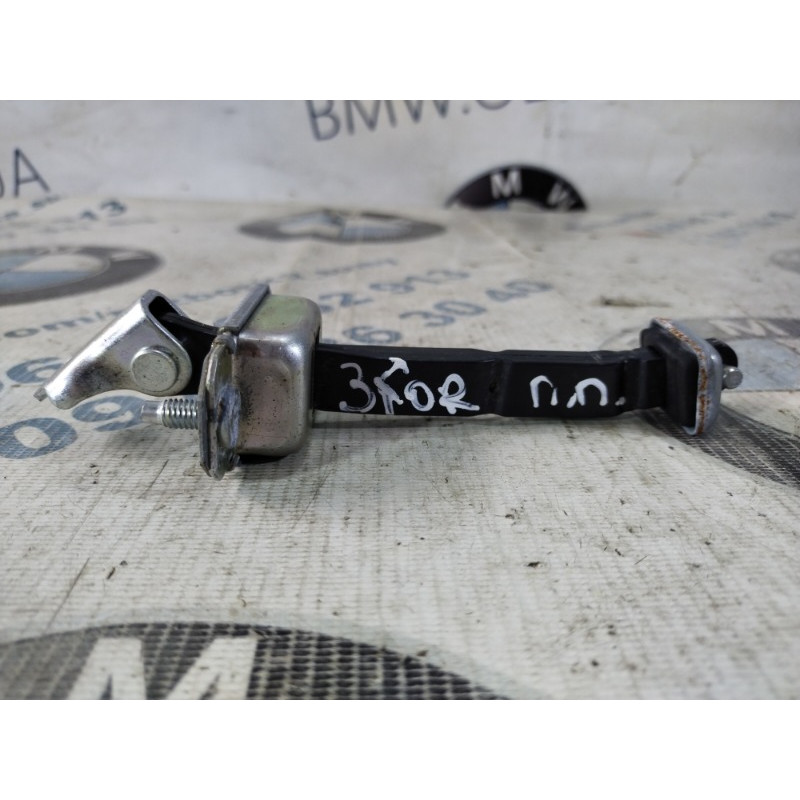Ограничитель двери (кузов и элементы) Subaru Forester SJ 2014 2.5 61124SG002