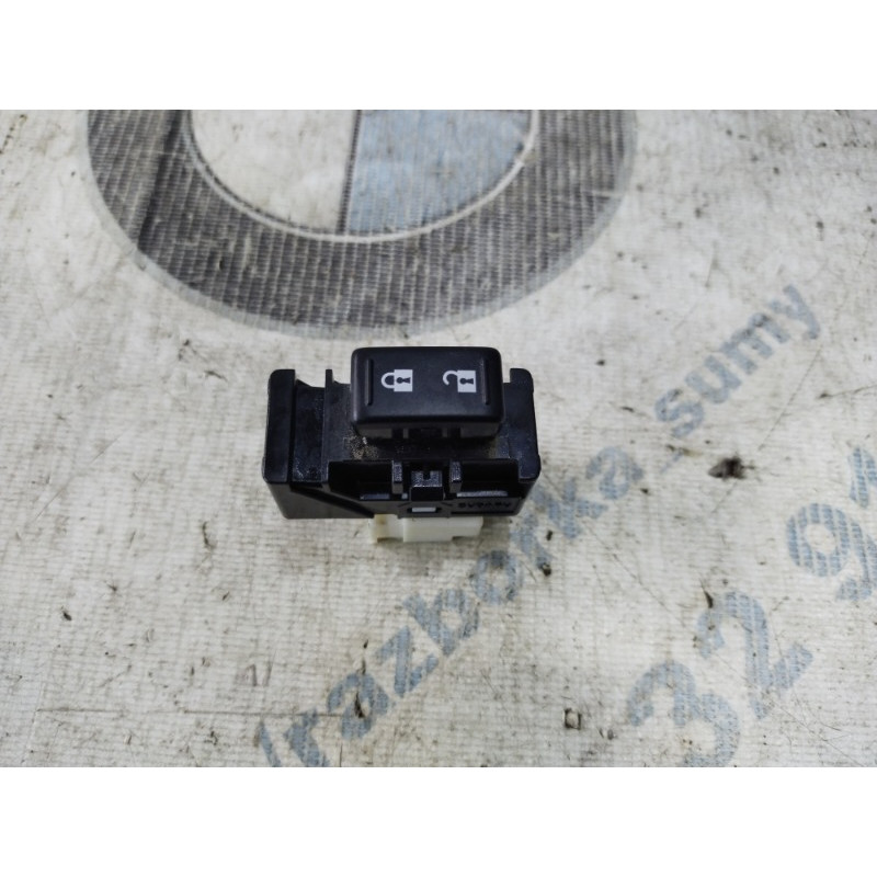 Кнопка блокування центрального замка (електрика / кнопки) Subaru Forester SJ 2014 2.5 83078AJ000