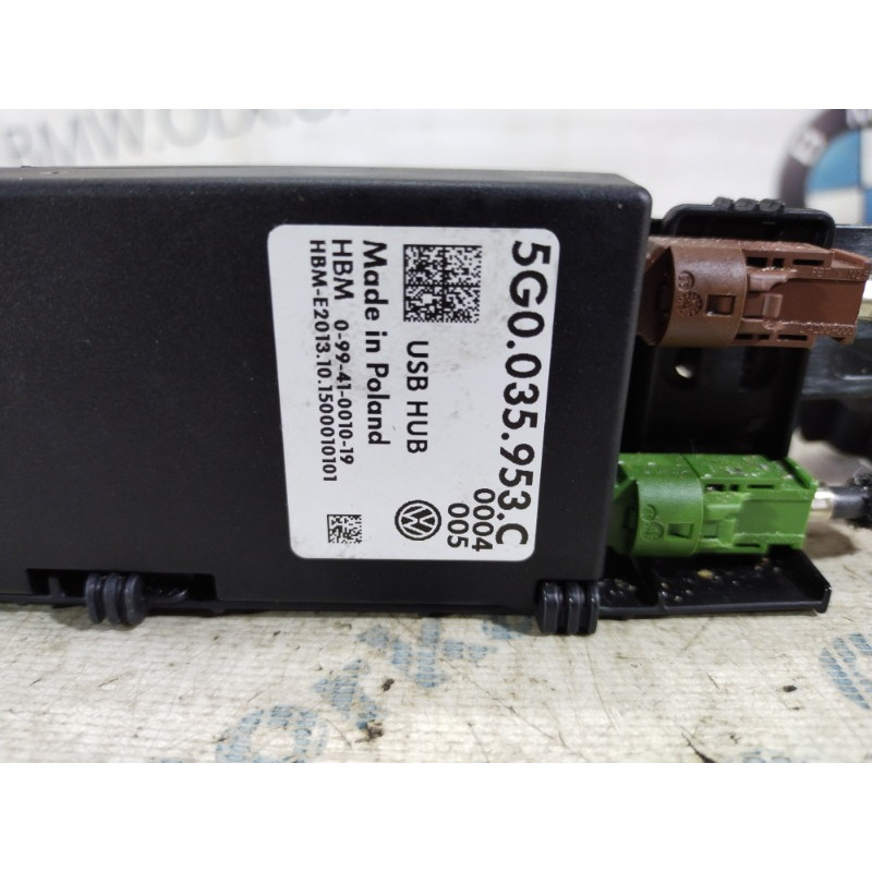 Блок управления usb интерфейсом (электрика / блок управления) Volkswagen Passat B8 2016 1.8 5G0035953C