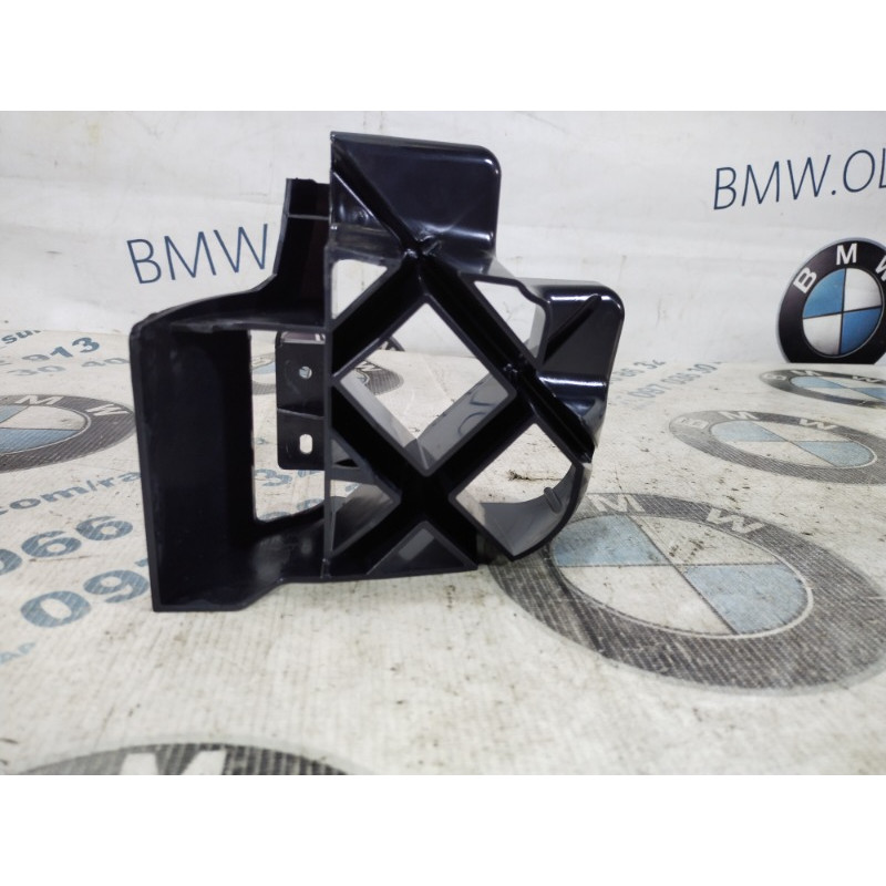 Кронштейн торпедо (салон) Volkswagen Passat B8 2016 1.8 561857889