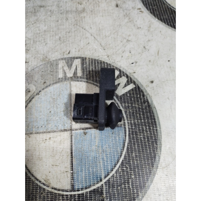 Кінцевик двері (електрика) Subaru Forester SJ 2014 2.5 83331AJ000