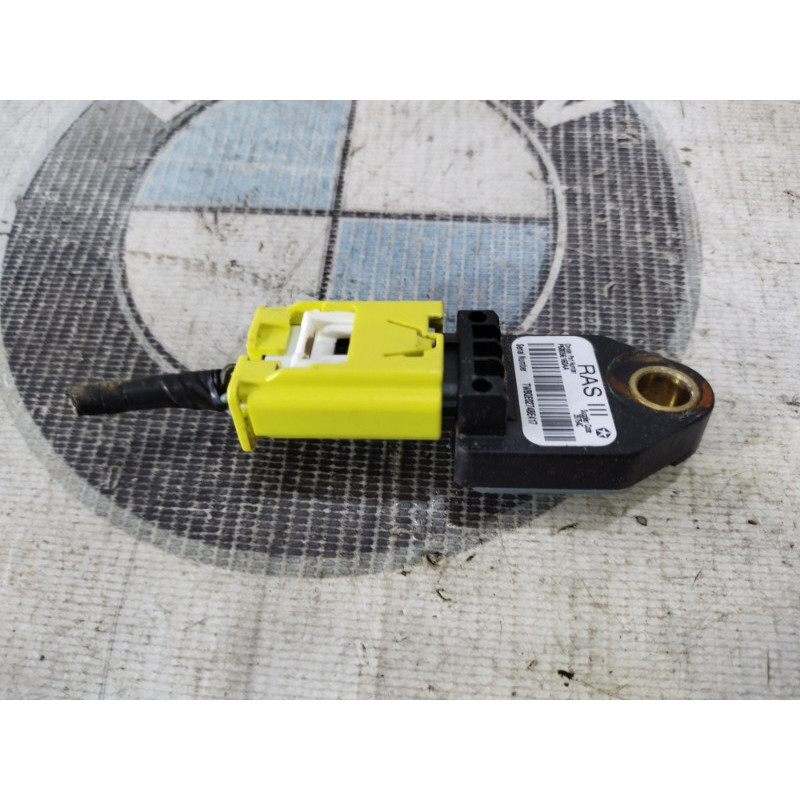 Датчик удара (электрика / датчики) Jeep Compass MK49 2014 2.4 68056160aa