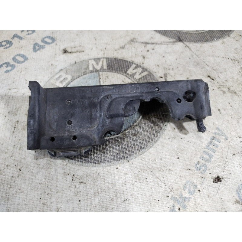 Уплотнитель (кузов и элементы) BMW 5-series F10 2011 N63B44 64539127396