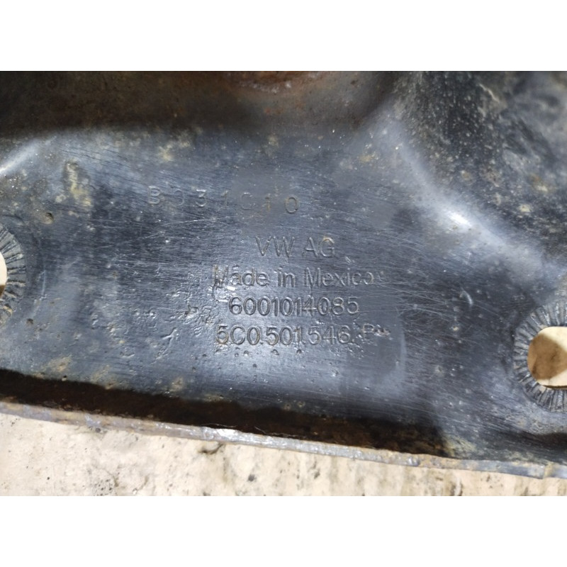 Кронштейн подрамника (подвеска) Volkswagen Jetta MK6 2011 2.5 5C0501546B