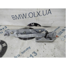 Петля багажника