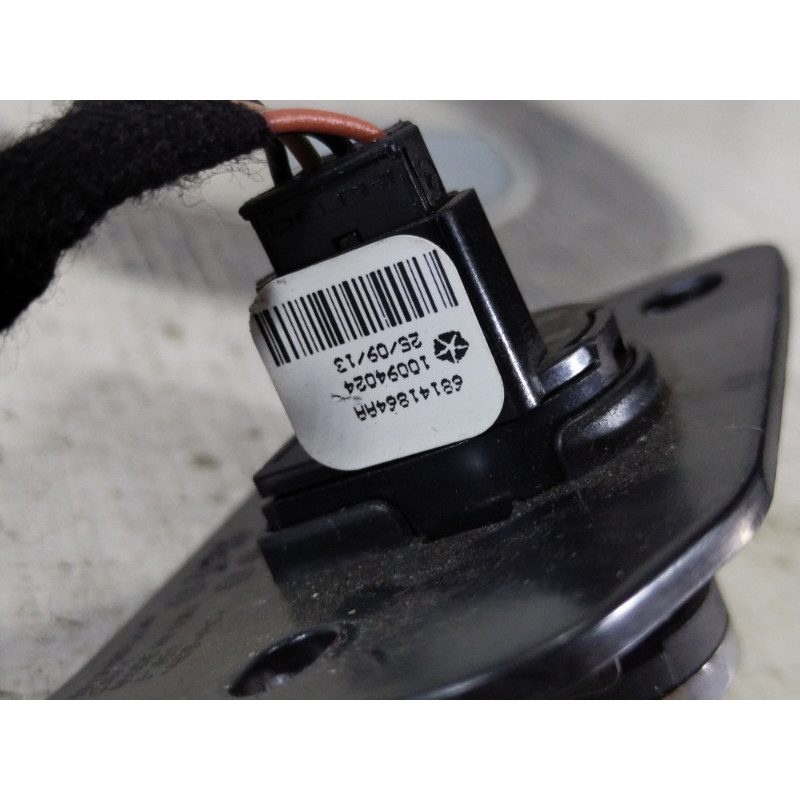 Кнопка открывания крышки багажника (электрика / кнопки) Dodge Dart PF 2014 2.4 68141864aa