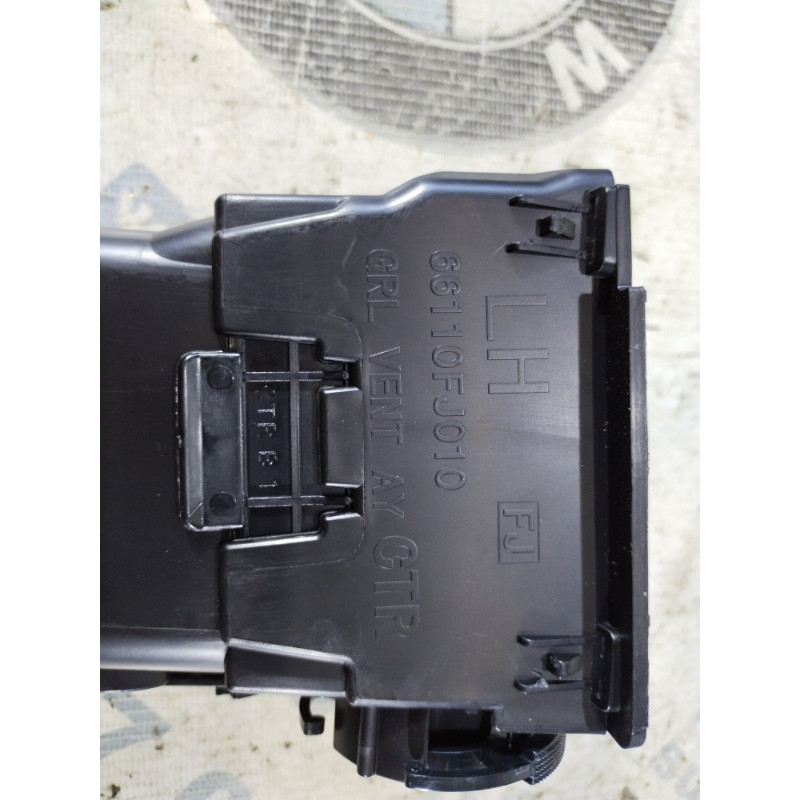 Воздуховод центральный (салон) Subaru Forester SJ 2014 2.5 66110fj010