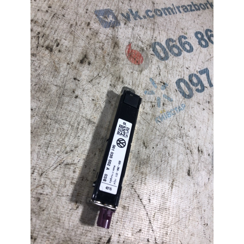 Усилитель антенны (электрика) Volkswagen Passat B8 2016 1.8 561035552a