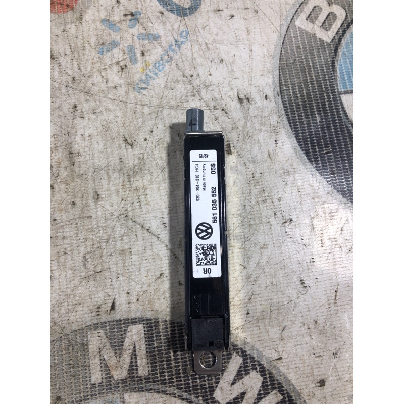 Усилитель антенны (электрика) Volkswagen Passat B8 2016 1.8 561035552