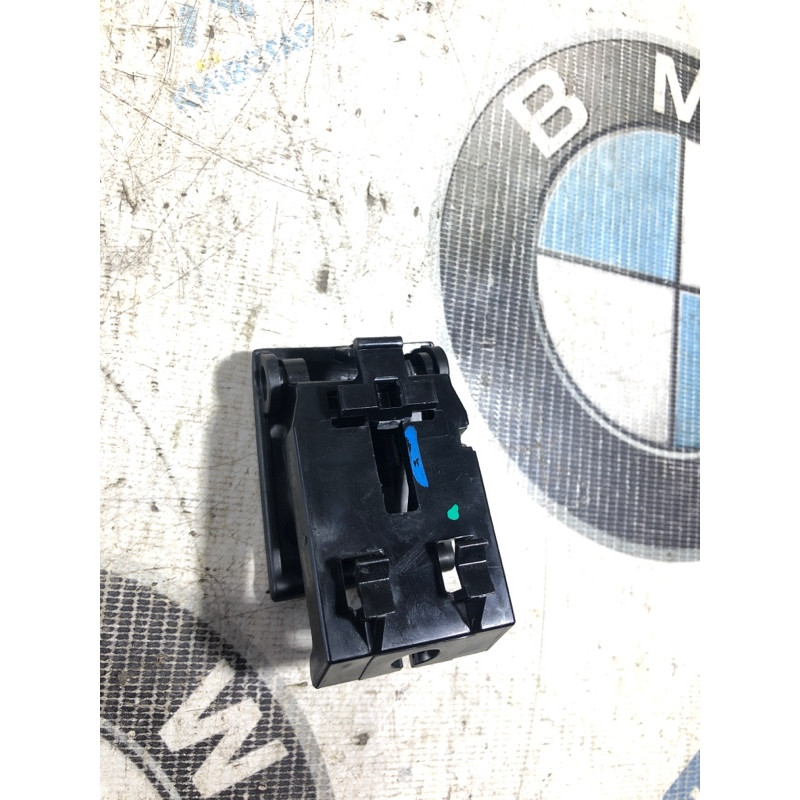 Ручка открывания капота (салон) Jeep Cherokee KL 2014 2.4 68103166AA