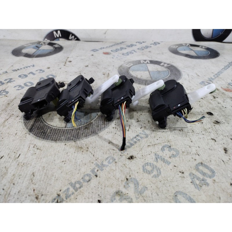 Привод заслонки отопителя (отопление и кондиционирование) Jeep Cherokee KL 2014 2.4 AA1138003790