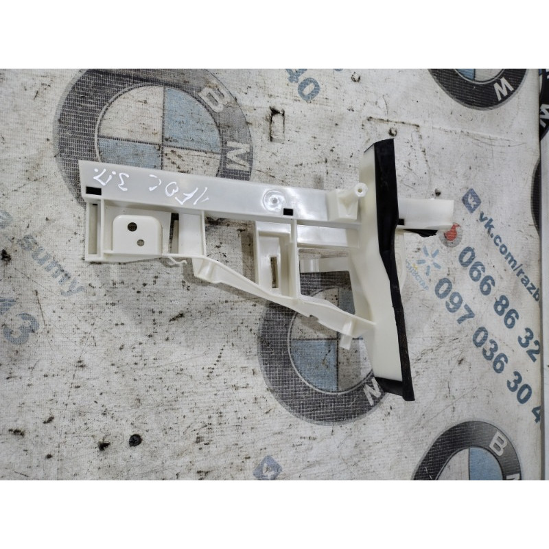 Направляющая стекла двери (кузов и элементы) FORD Focus MK3 2015 2.0 bm51a264b22aa