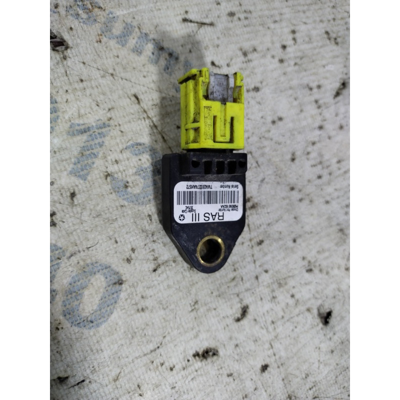 Датчик удара (электрика / датчики) Jeep Compass MK49 2014 2.4 68056162aa