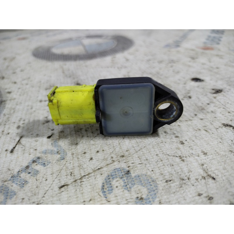 Датчик удара (электрика / датчики) Jeep Compass MK49 2014 2.4 68056162aa