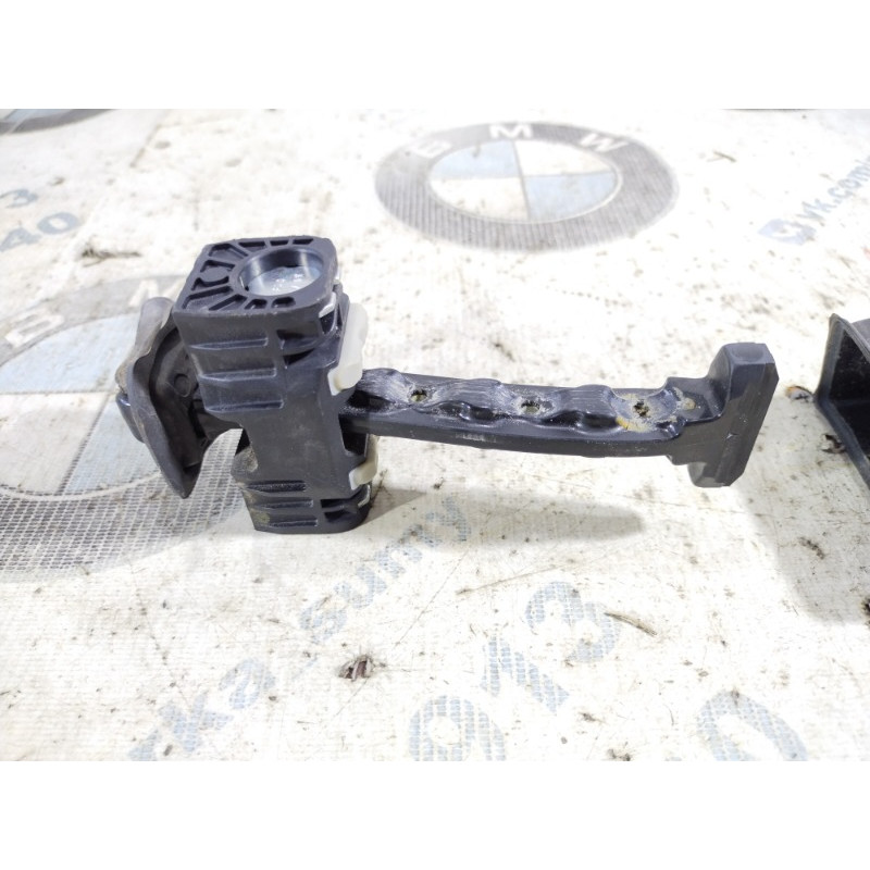 Ограничитель двери (кузов и элементы) Volkswagen Jetta MK6 2011 2.5 5n0837267