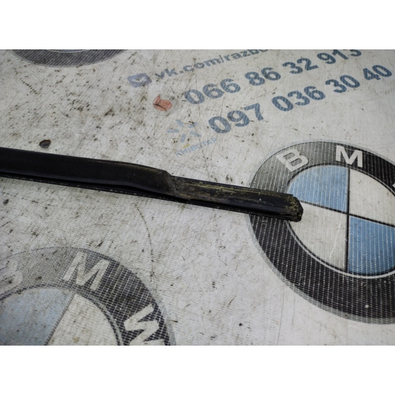Молдинг скла (кузов і елементи) BMW 3-series F30 2013 N20B20 51357258293