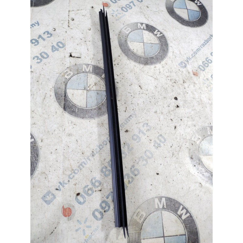 Молдинг стекла внутренний (наружные элементы кузова) BMW 3-series F30 2013 N20B20 51357258297