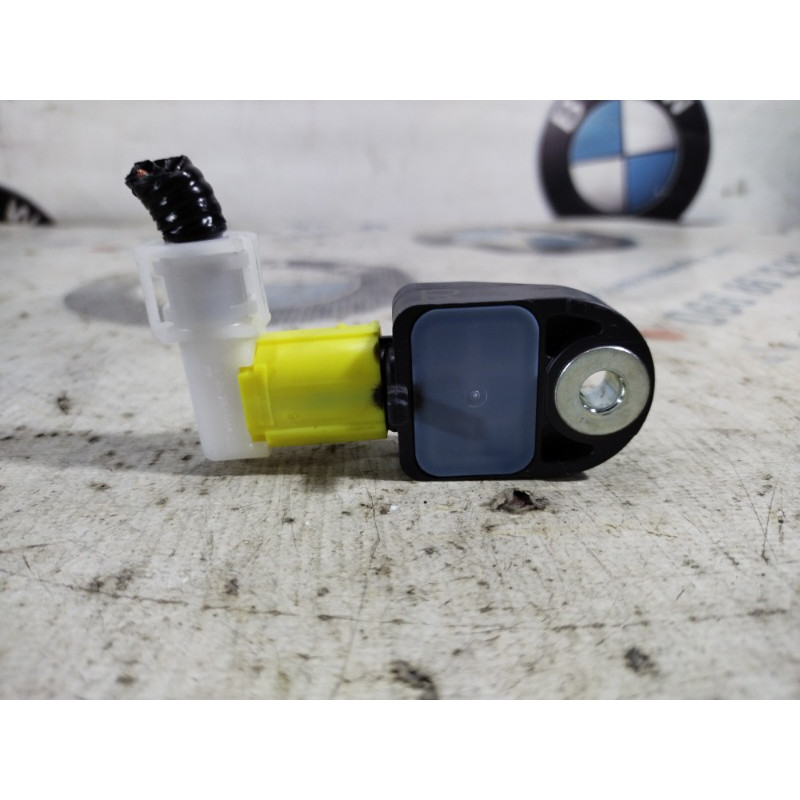 Датчик удара (электрика / датчики) Subaru Forester SJ 2015 2.5 98237yc010