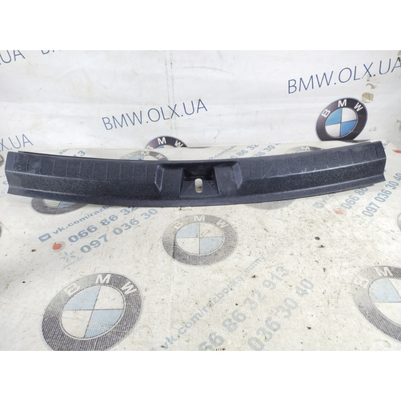 Накладка замка крышки багажника (салон) Dodge Journey SXT 2014 3.6 1be73dx9ab